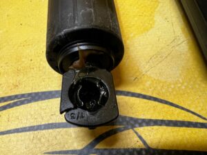 KOMPLET SIŁOWNIKI ELEKTRYCZNE KLAPY BAGAŻNIKA TYŁ RENAULT ESPACE VI