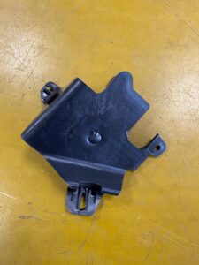 ŁAPA MOCOWANIE UCHWYT MERCEDES W176 INFNITI Q30