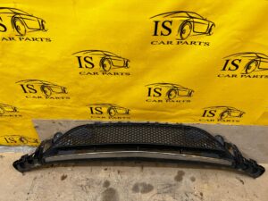 MERCEDES E KLASA 213 AMG KRATKA ZDERZAKA ŚRODKOWA