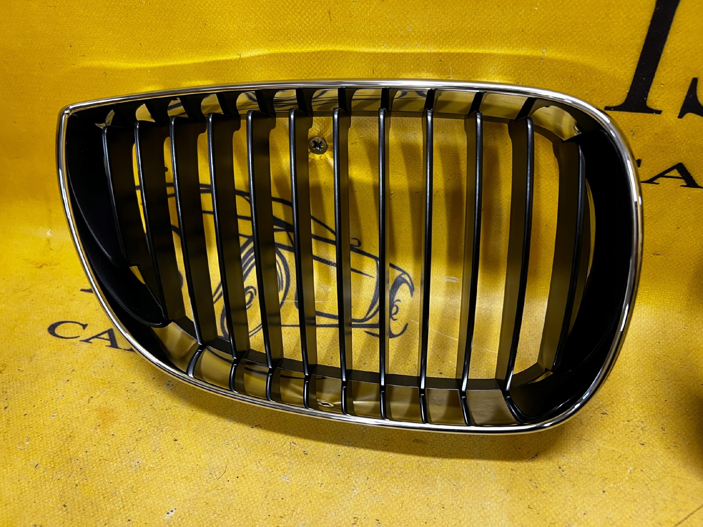 KOMPLET GRILL NERKI LEWA PRAWA BMW 1 E81 E87 NOWE OEM