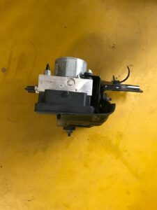 POMPA ABS 476604CB2A NISSAN X-TRAIL T32 2014-