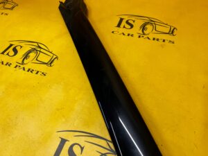 OSŁONA LISTWA SŁUPKA PRZÓD A LEWY LEWA LAND ROVER DISCOVERY 5 V L462
