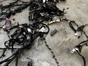 WIĄZKA WNĘTRZA ŚCIANY GRODZIOWEJ DACIA SANDERO III 1.0 TCE LPG ECO-G