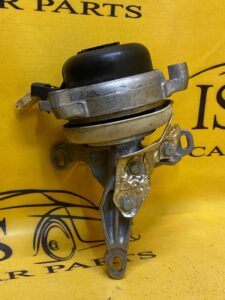 ŁAPA PODUSZKA SILNIKA AUDI A8 D5 4N0 3.0 TDI PRAWA