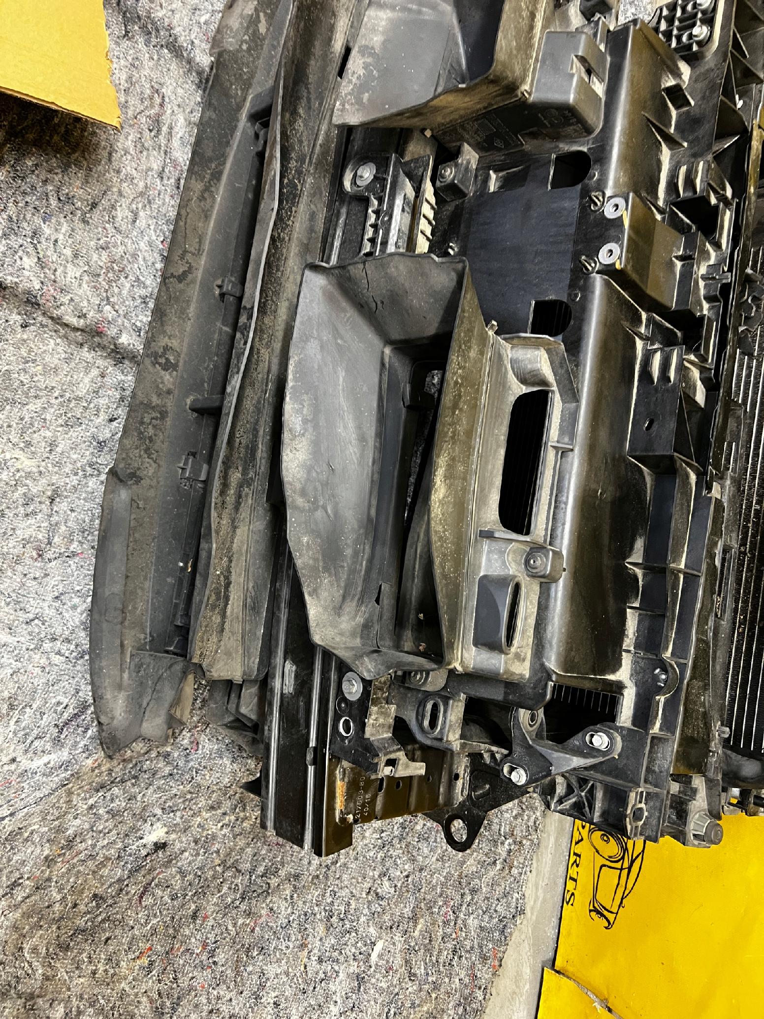 PAS PRZEDNI BELKA CHŁODNICE INTERCOOLER RENAULT MEGANE IV 1.5 DCI 1.2 TCE