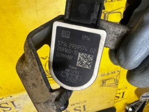 CZUJNIK POZIOMOWANIA ŚWIATEŁ TYŁ LEWY BMW 5 G30 G31 M5 F90