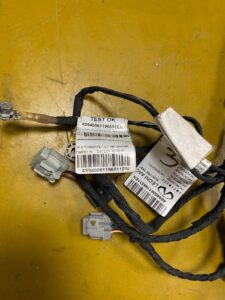 WIĄZKA INSTALACJA BEZPIECZNIKI INFINITI Q30