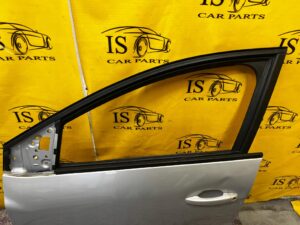 DRZWI LEWY PRZÓD DACIA SANDERO III STEPWAY TEKQF 2022R