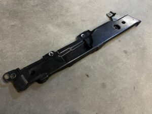 MOCOWANIE WSPORNIK BŁOTNIKA PRZÓD PRAWY LAND ROVER DISCOVERY 5 V L462