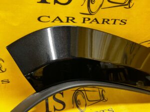 LISTWA BŁOTNIKA PRAWA JEEP GRAND CHEROKEE WK2 SRT