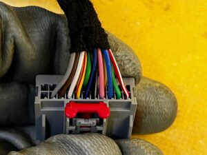 LUSTERKO PRAWE 12 PIN CZARNE LR L462 DISCOVERY V