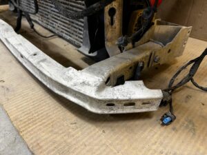 PAS PRZEDNI BELKA CHŁODNICE BMW G30 5 3.0 D 530D