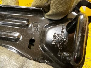 RYGIEL UCHWYT MOCOWANIE WSPORNIK FORD KUGA MK3