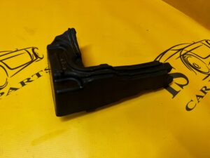 WYGŁUSZENIE GĄBKA PODSZYBIA MASKI PRAWE PRAWA DACIA DUSTER II 2