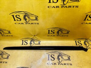 LEWA LISTWA SZYBY CZOŁOWEJ PEUGEOT 3008 II 5008 II