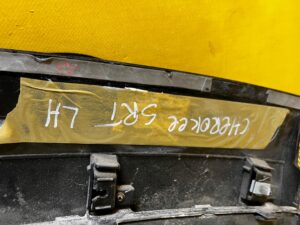 LISTWA BŁOTNIKA PRAWA JEEP GRAND CHEROKEE WK2 SRT