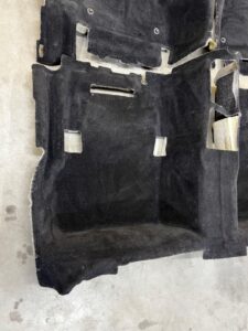 WYKŁADZINA KOMPLETNA PRZÓD TYŁ MERCEDES E-KLASA W213