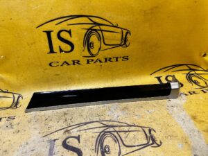 LISTWA DEKOR DRZWI LEWY TYŁ PORSCHE CAYENNE II 7P5 LIFT 92A