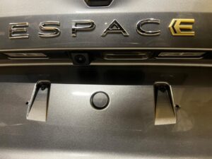 ZDERZAK 6 X PDC KLAPA LAMPY KAMERA BELKA TYŁ RENAULT ESPACE VI TEKQG 2024R