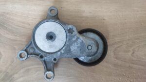 ROLKA NAPINACZ PASKA MERCEDES INFINITI 2.0T Q50