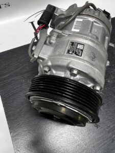 KOMPRESOR KLIMATYZACJI BMW F20 F22 F30 2.0D
