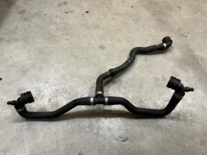 RURKA PRZEWÓD WĄŻ WODY UKŁADU CHŁODZENIA BMW M5 F90