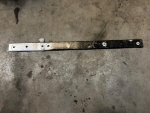 WSPORNIK UCHWYT MOCOWANIE BLACHA MERCEDES C-KLASA W206