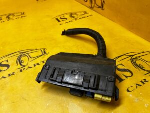 SKRZYNKA BEZPIECZNIKÓW RENAULT KADJAR EU