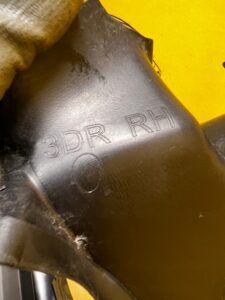 MASKOWNICA OSŁONA LAMPY TYŁ PRAWY RANGE ROVER EVOQUE L538 3 DRZWI