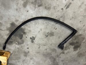 USZCZELKA DRZWI PRZÓD PRAWY FORD MUSTANG VI