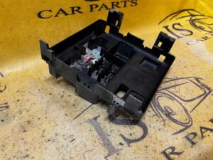 SKRZYNKA OBUDOWA BEZPIECZNIKÓW FORD ESCAPE MK4