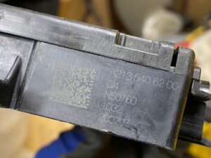 SKRZYNKA BEZPIECZNIKÓW MERCEDES W213 W257