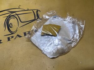 USZCZELKA POPRZECZKI PROWADNICY SZYBY DRZWI TYŁ BMW X1 E84 NOWA OEM