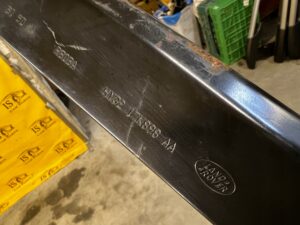 BELKA WZMOCNIENIE ZDERZAKA PRZÓD CHŁODNIC LAND ROVER DISCOVERY 5 V L462