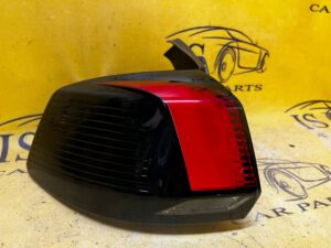 LAMPA LEWY TYŁ W BŁOTNIK PEUGEOT 5008 II P87