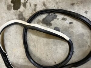 USZCZELKA KAROSERYJNA DRZWI PRZÓD PRAWY LEWY RENAULT TALISMAN INITIALE