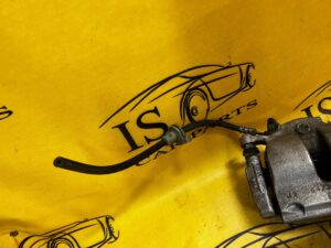 ZACISK HAMULCOWY PRAWY BMW SERIA 1 F40