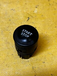 WŁĄCZNIK PRZYCISK STACYJKA START STOP RENAULT CAPTUR I PRZEDLIFT