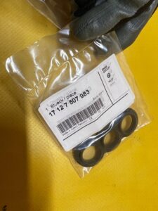 USZCZELKA TERMOSTATU BMW M54 N43 N46N N52 N52N N53 NOWA OEM