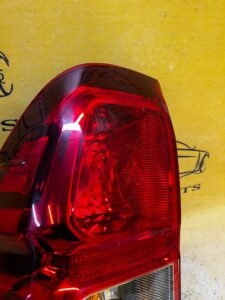 LAMPA TYŁ TYLNA LEWY LEWA TOYOTA HILUX VIII 8