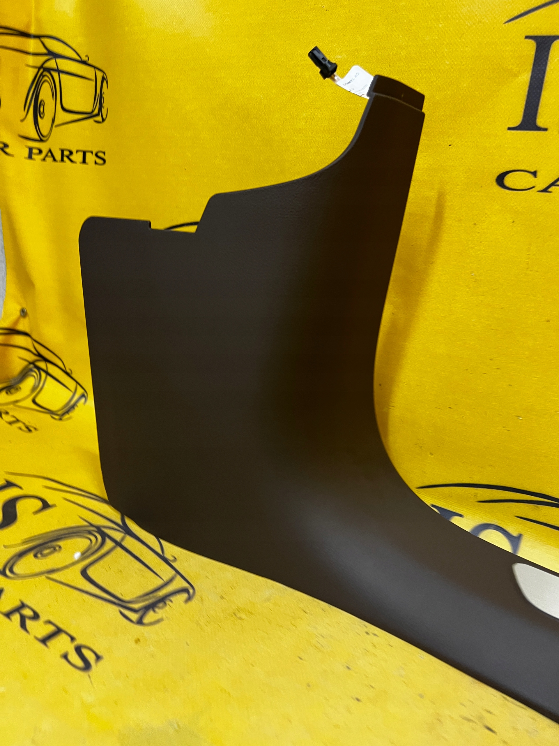 OSŁONA PROGU LED BRĄZOWA DF3 PRAWA AUDI A8 D4