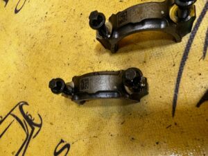 KOMPLET OBEJMY MOCOWANIA PANEWKI KORBOWODU FORD ESCAPE MK4 1.5 ECOBOOST