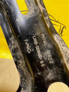 PRAWY WSPORNIK MOCOWANIE SANEK WÓZKA FORD KUGA MK3