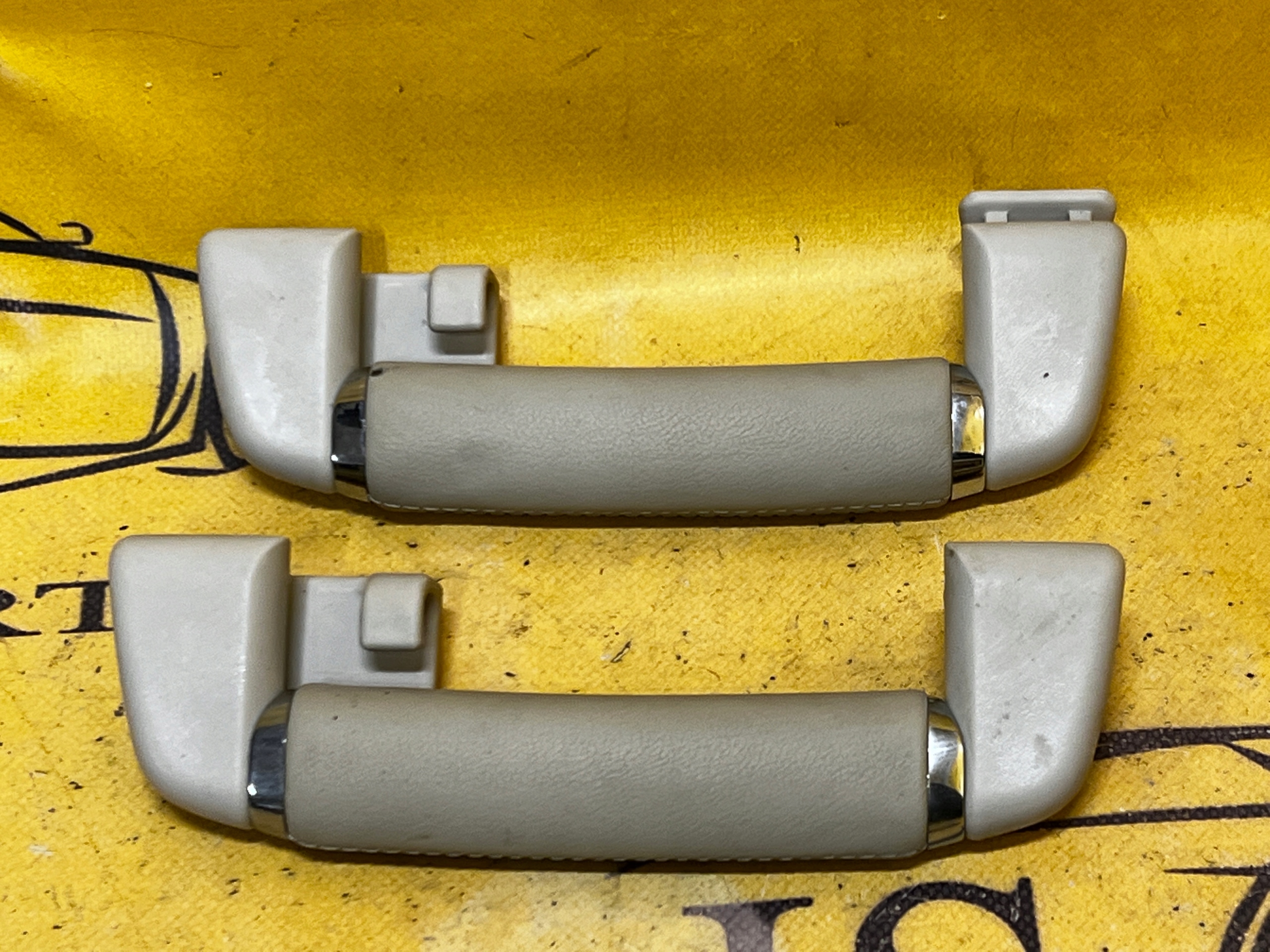 RĄCZKA UCHWYT KLAMKA PODSUFITKI JAGUAR XJ X351