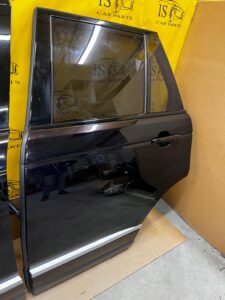DRZWI TYŁ TYLNE LEWY LEWE RANGE ROVER VOGUE L405 LCR 861 BAROLO BLACK