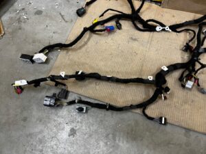 WIĄZKA KABLE KONSOLI FORD KUGA MK3 ESCAPE MK4 USA
