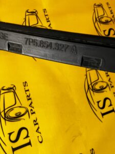 LISTWA SZYBY PRZÓD CZOŁOWEJ LEWA PORSCHE CAYENNE II 7P5