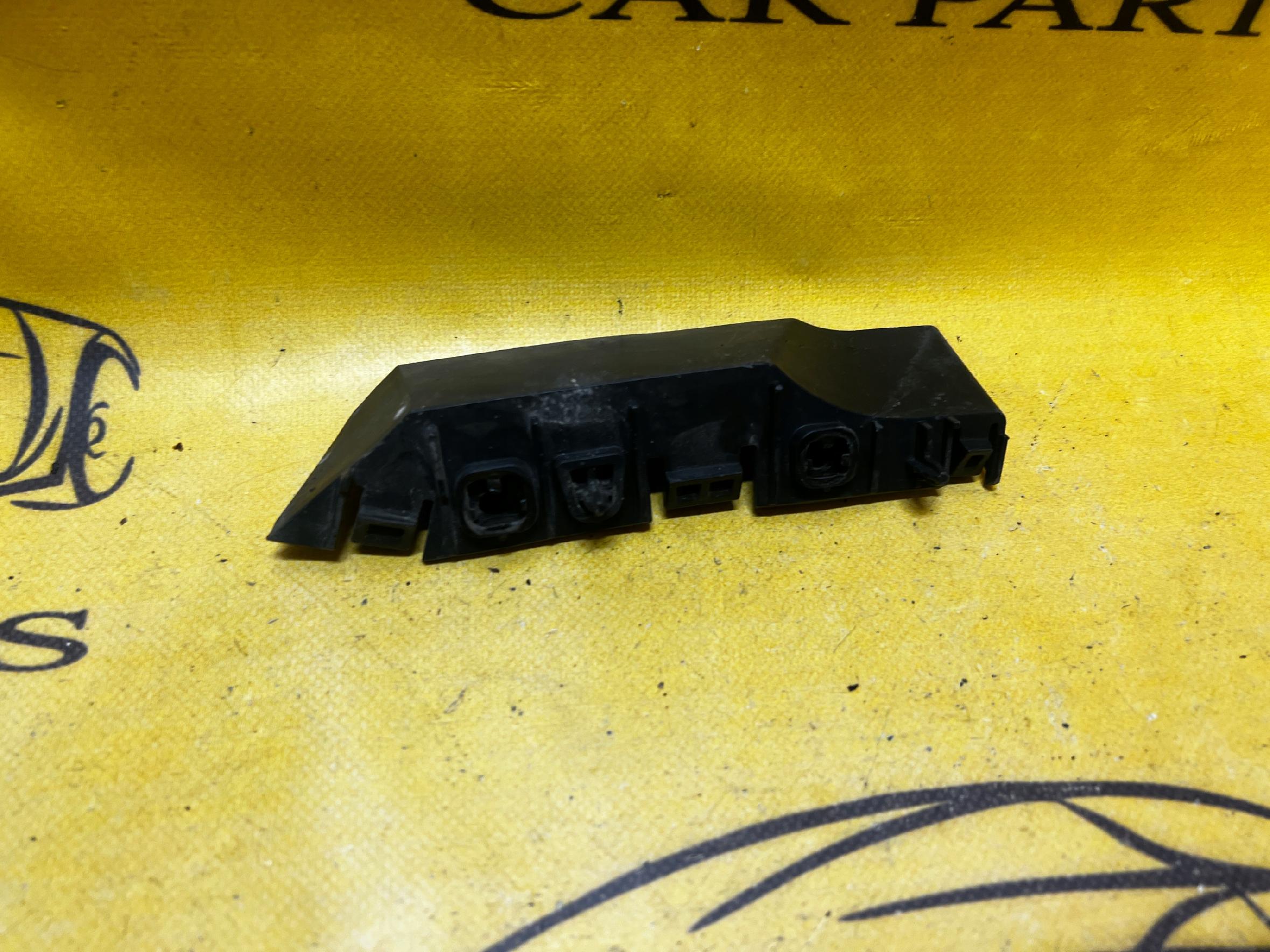 ŚLIZG ZDERZAKA PRAWY PRZÓD RANGE ROVER VOGUE L405