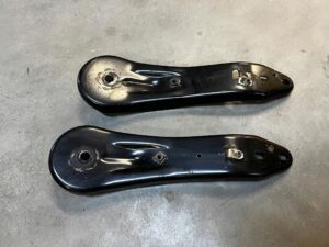 UCHWYT WSPORNIK ZAWIESZENIA RANGE ROVER VELAR L560