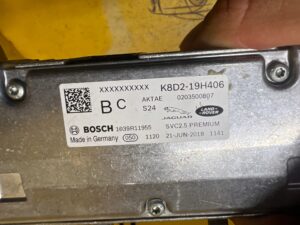 KAMERA ASYSTENT PASA SZYBY PRZÓD RANGE ROVER EVOQUE II L551